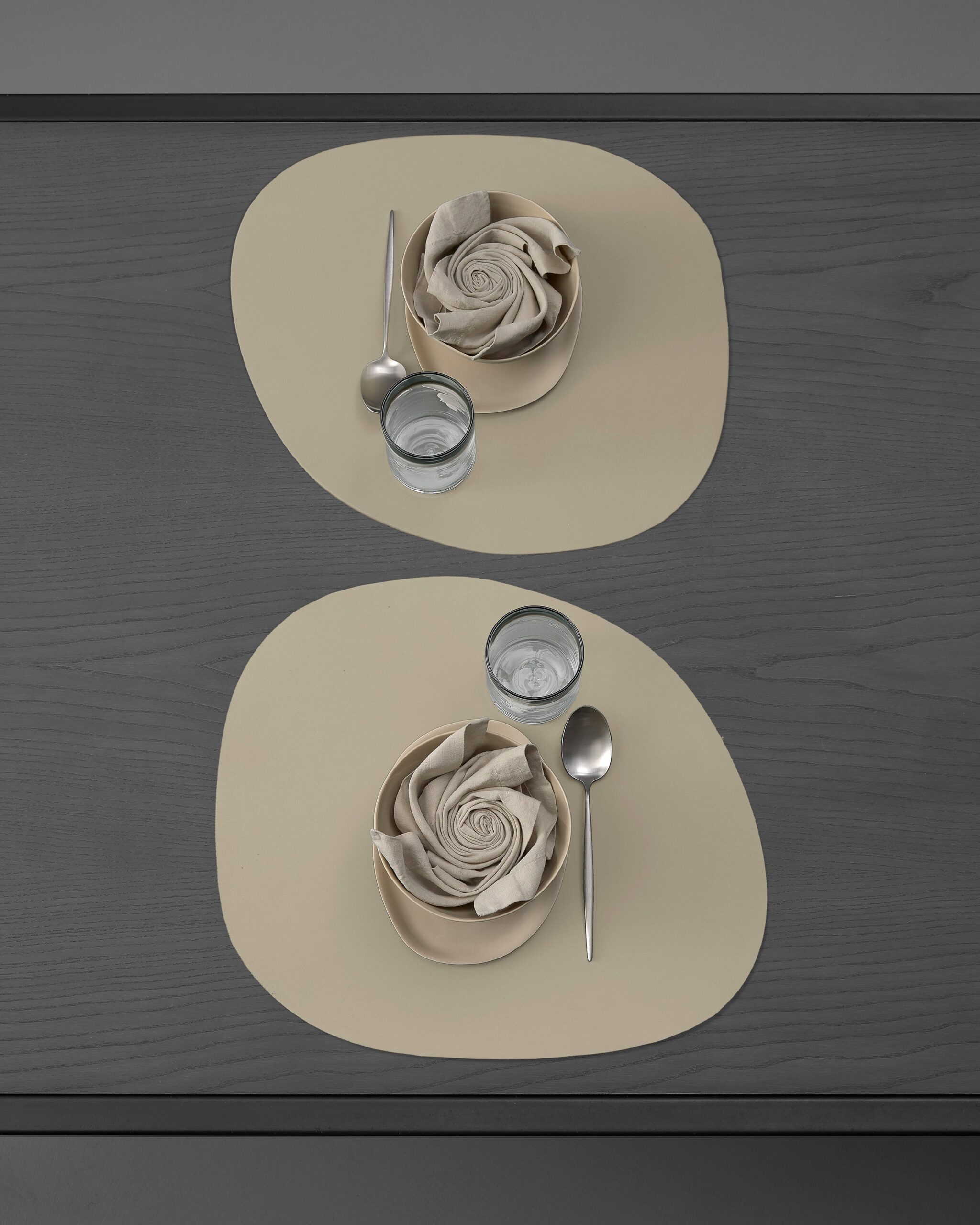 Airy Contrast Woven Placemat for Table Settings - Image 11