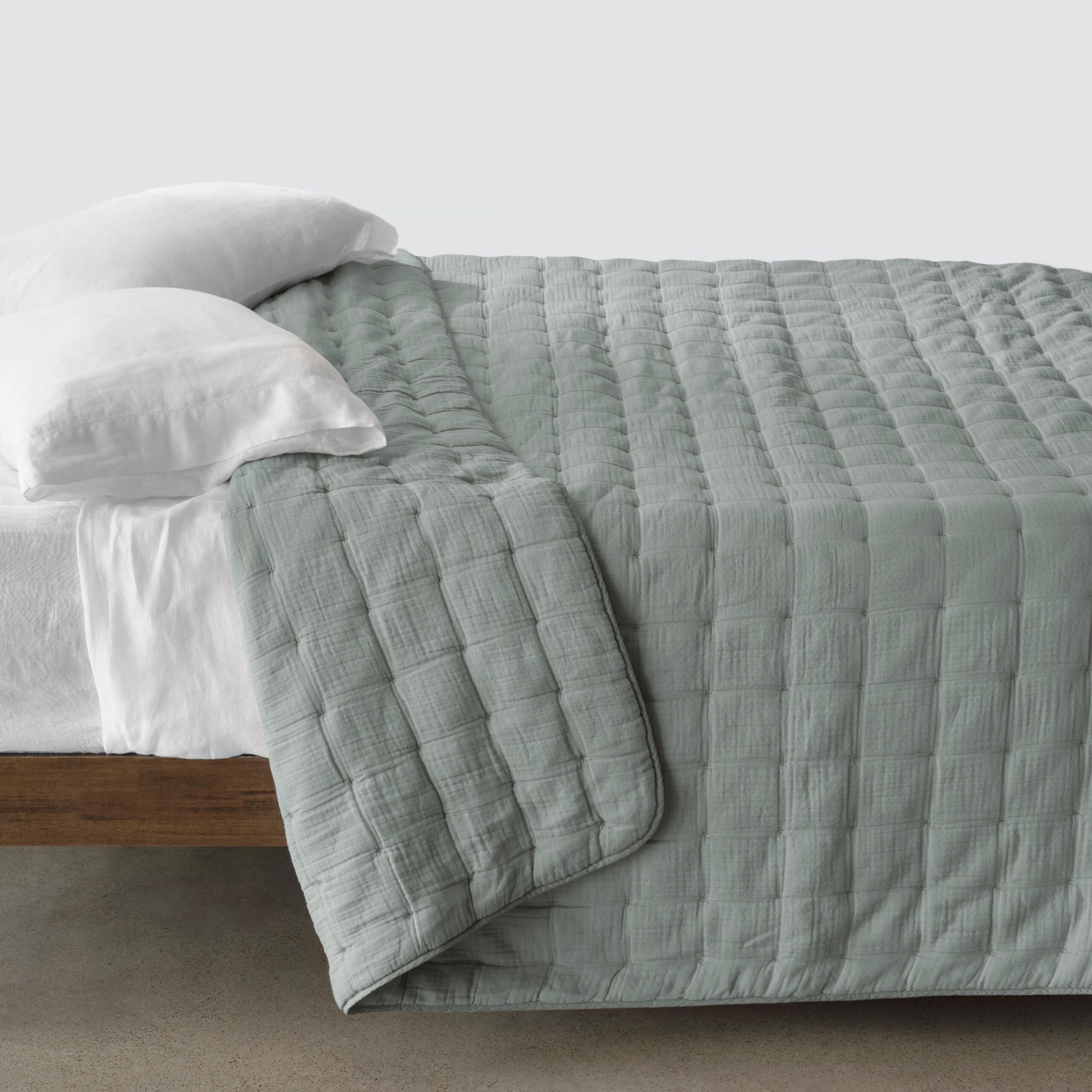 Cotton Gauze Bed Quilt in Grey - Image 9