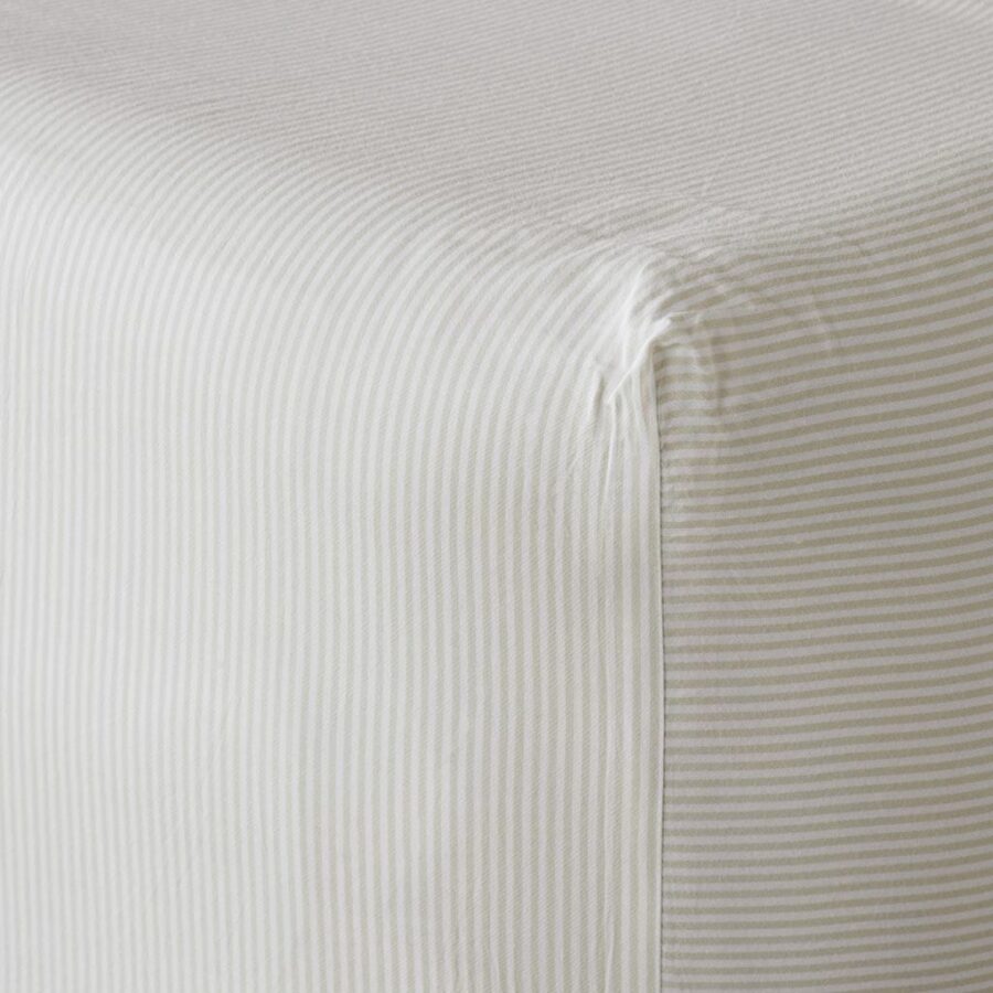 Cotton Bedding Essential in Sand