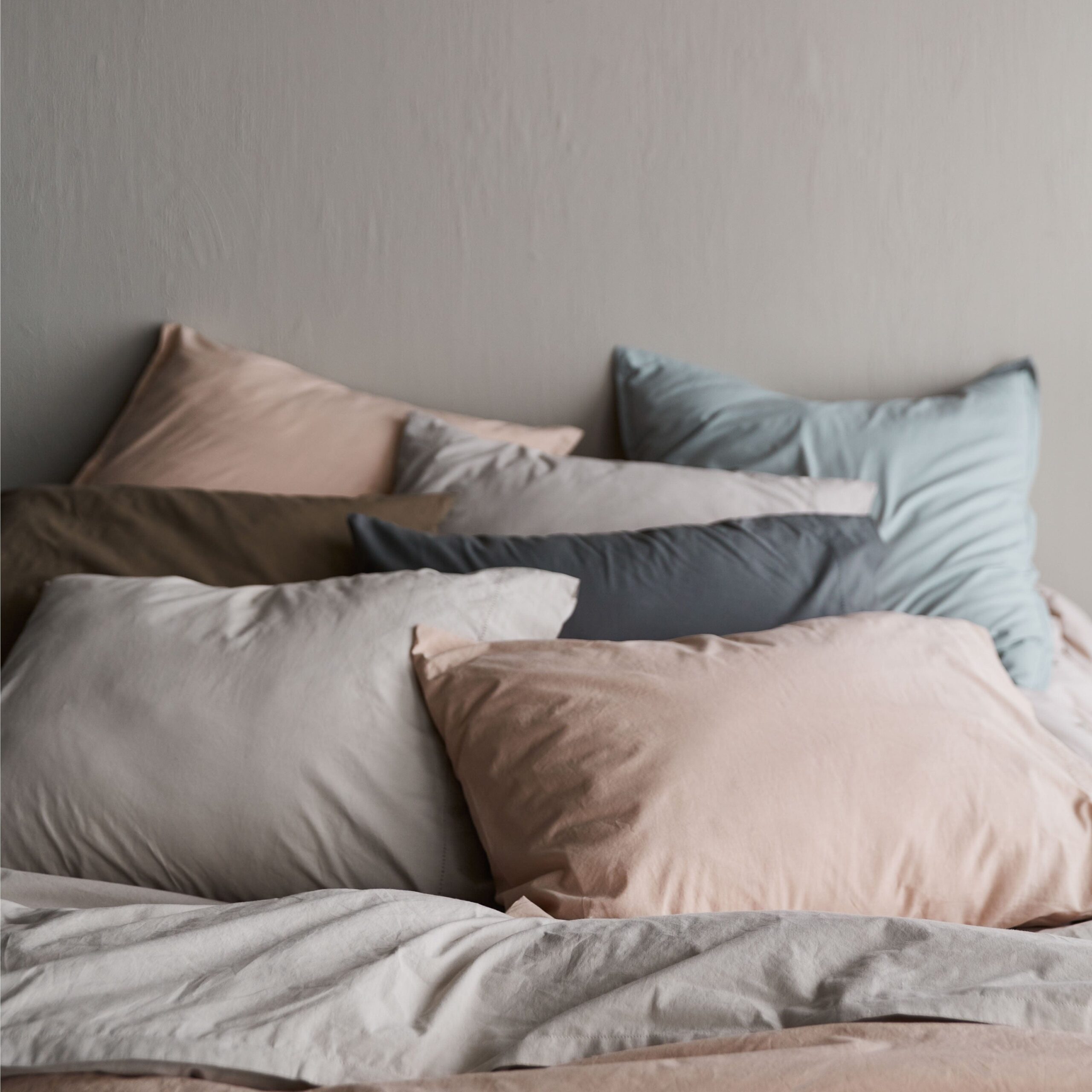 Refined Balanced Woven Decorative Pillow - Image 23