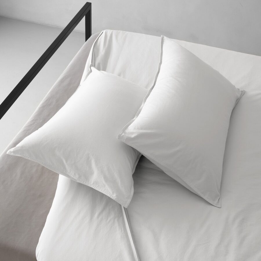 Versatile Abstract Queen Pillowcase Set for Bedding