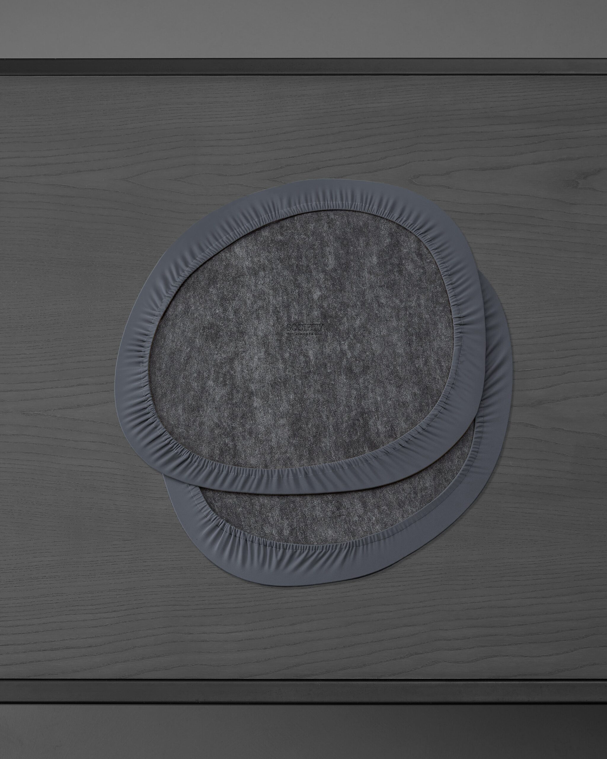 Airy Contrast Woven Placemat for Table Settings - Image 2