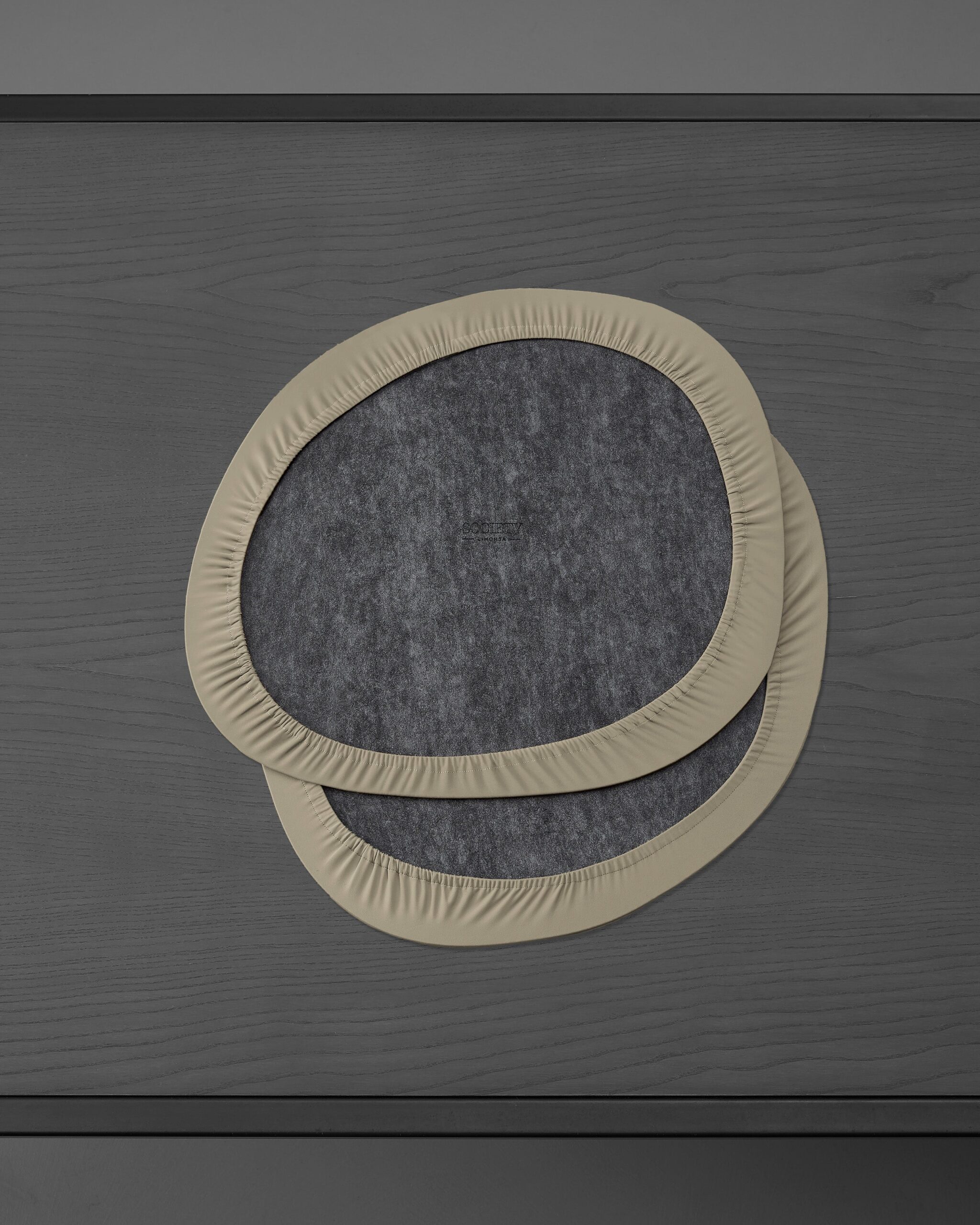 Airy Contrast Woven Placemat for Table Settings - Image 12