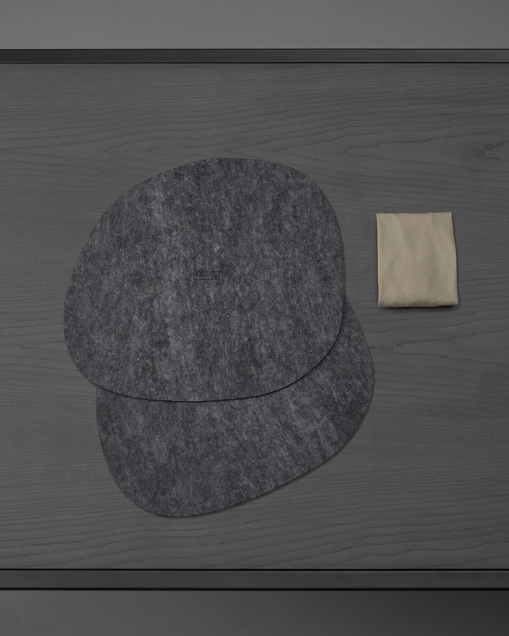 Airy Contrast Woven Placemat for Table Settings - Image 13
