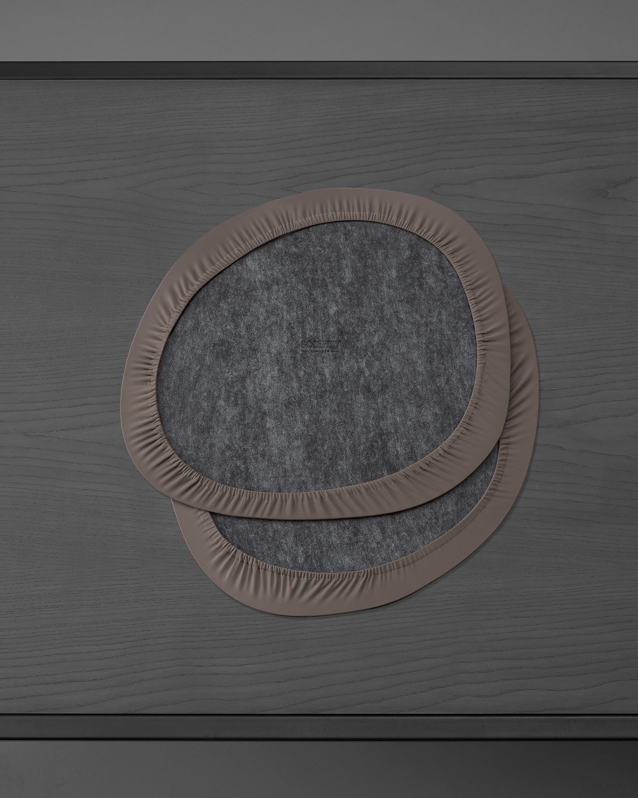 Airy Contrast Woven Placemat for Table Settings - Image 7