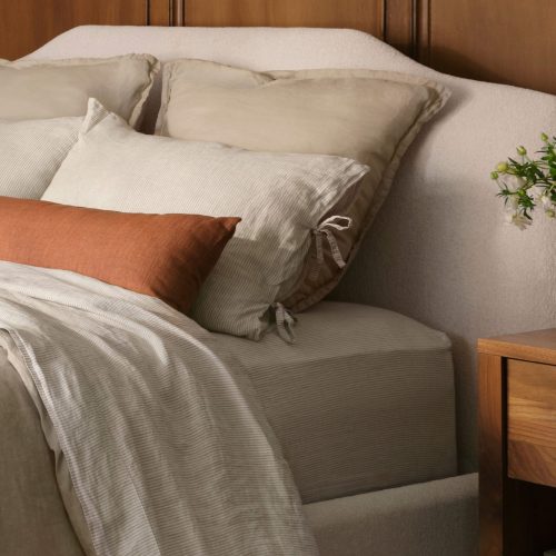 Stonewashed_Linen_Shams_Barely_Stripe_1_a94a0232-639f-4f77-aa52-3683780bfd69